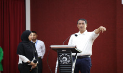 Dialog di UNM, Mentan Amran Respons Cepat Suara Mahasiswa dan Dosen