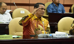 Mentan Amran: Pemerintah Fokus Solusi Mengatasi Penurunan Produksi Pertanian