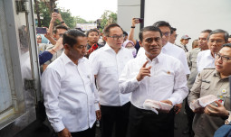 Mentan Amran Pimpin Operasi Pasar Pangan Murah Besar-Besaran, Libatkan 4.500 Gerai Kantor Pos di Seluruh Indonesia