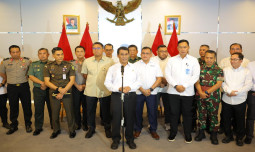Revolusi Pupuk Nasional: Pemerintah Revitalisasi Industri dan Bersihkan Rantai Mafia