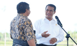 Miliki Lahan Sawah Luas, Mentan Amran Yakin Lombok Tengah Bisa Jadi Lumbung Pangan Nasional