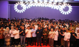 Bukti Nyata Swasembada: Mentan Amran Tegaskan Capaian Berbasis Data Global di Mubes IKA UNHAS
