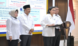 Mentan Laporkan Swasembada Beras Lebih Cepat dari Target Presiden